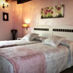 Habitación del Hotel Villa Fontanas en Hontanas, Camino de Santiago