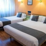 Habitación triple del Hotel Alda Río Tormes